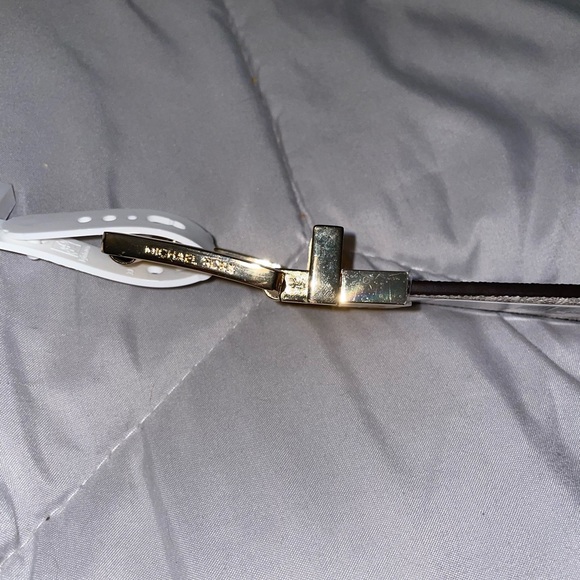 NWT Michael Kors Twist Reversible Belt 2 in 1 - Picture 3 of 9